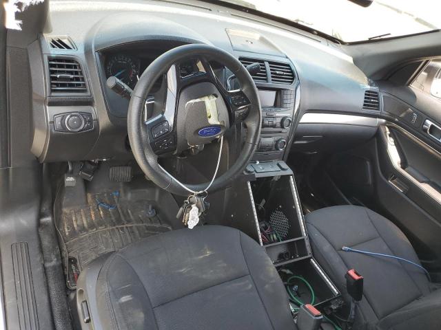1FM5K8AR5JGA26660 - 2018 FORD EXPLORER POLICE INTERCEPTOR WHITE photo 8