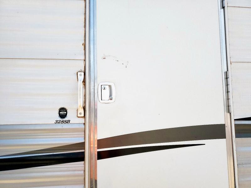 4V0TC322XHJ010499 - 2017 CROS BOUNDARY WATERS SERI SILVER photo 9