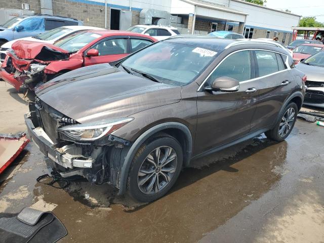 SJKCH5CR3JA041812 - 2018 INFINITI QX30 BASE TAN photo 1