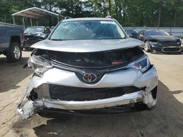 JTMZFREVXJD127329 - 2018 TOYOTA RAV4 LE SILVER photo 5