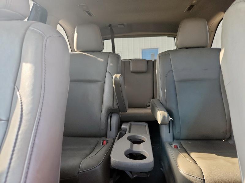 5TDKKRFH5GS502112 - 2016 TOYOTA HIGHLANDER XLE SILVER photo 10