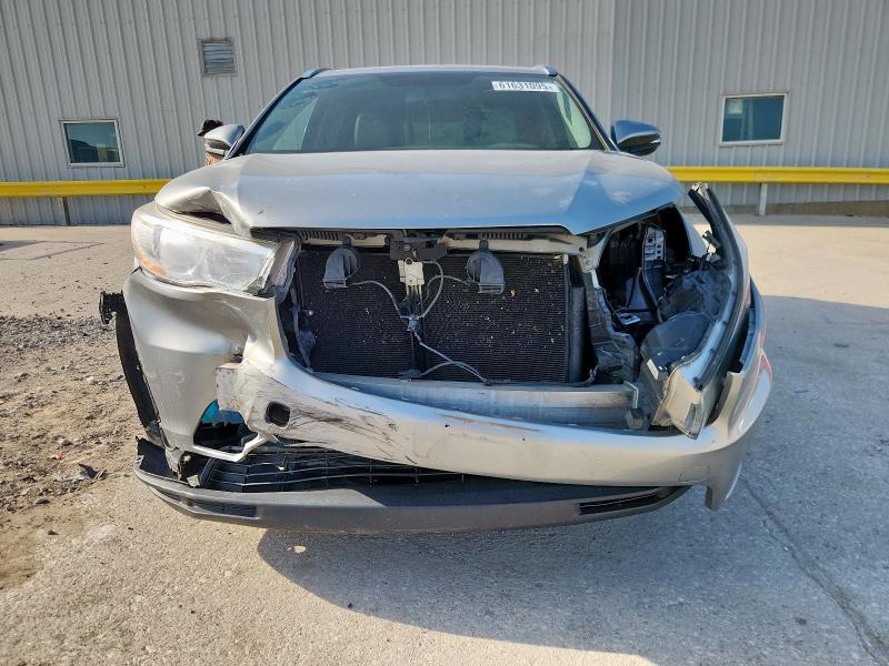 5TDKKRFH5GS502112 - 2016 TOYOTA HIGHLANDER XLE SILVER photo 5