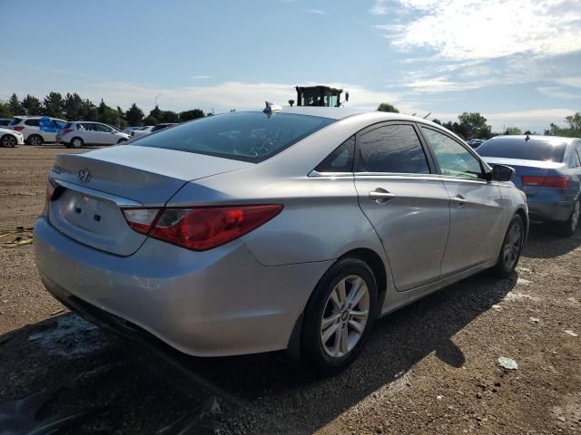 5NPEB4AC1CH434208 - 2012 HYUNDAI SONATA GLS SILVER photo 3