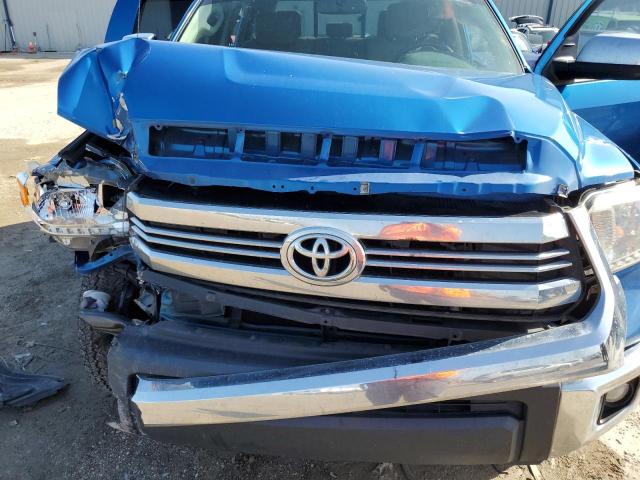 5TFRM5F13HX114523 - 2017 TOYOTA TUNDRA DOUBLE CAB SR/SR5 BLUE photo 11