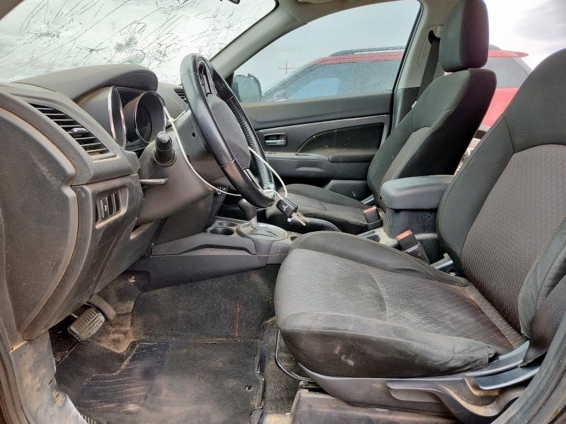 JA4AP3AU1HZ012856 - 2017 MITSUBISHI OUTLANDER ES შავი ფოტო 7