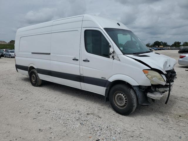WD3PE8CC9D5770222 - 2013 MERCEDES-BENZ SPRINTER 2500 Սպիտակ լուսանկար 4