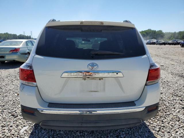 5TDZK3EHXDS094649 - 2013 TOYOTA HIGHLANDER BASE WHITE photo 6