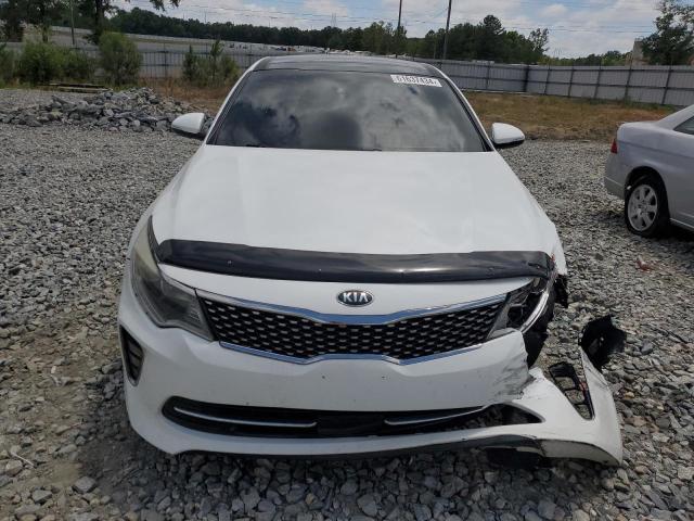 5XXGU4L30JG204880 - 2018 KIA OPTIMA EX WHITE photo 5