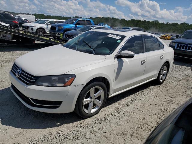 2013 VOLKSWAGEN PASSAT SE, null
