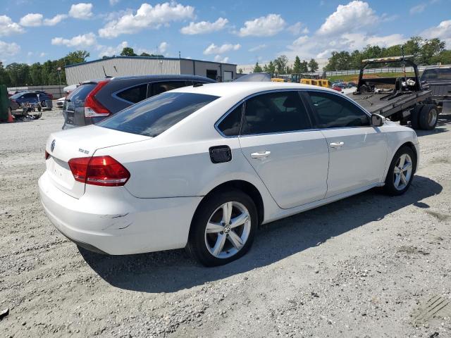 1VWBN7A31DC102064 - 2013 VOLKSWAGEN PASSAT SE Beyaz fotoğraf 3