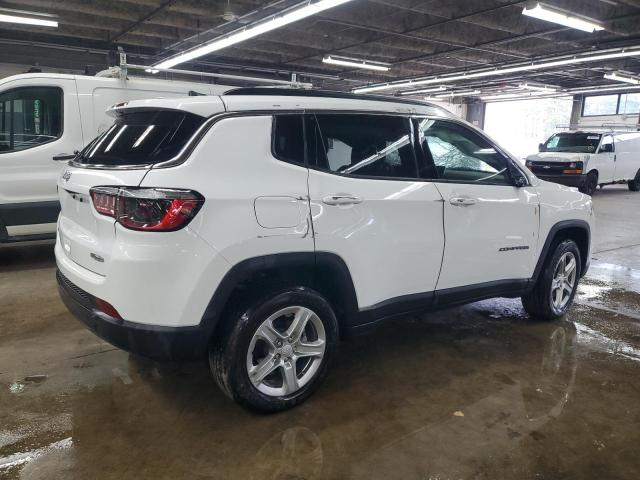 3C4NJDBN2RT603308 - 2024 JEEP COMPASS LATITUDE WHITE photo 3