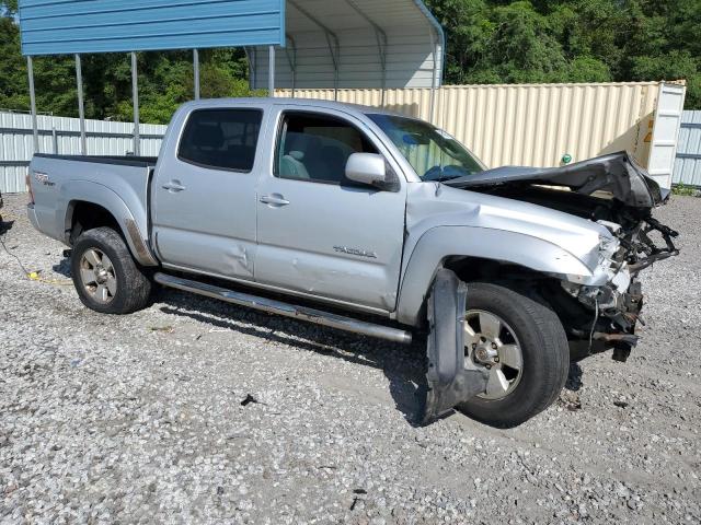 5TEJU62N07Z465893 - 2007 TOYOTA TACOMA DOUBLE CAB PRERUNNER SILVER photo 4