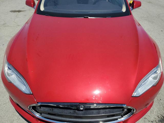 5YJSA1H14EFP34013 - 2014 TESLA MODEL S Красный фото 11