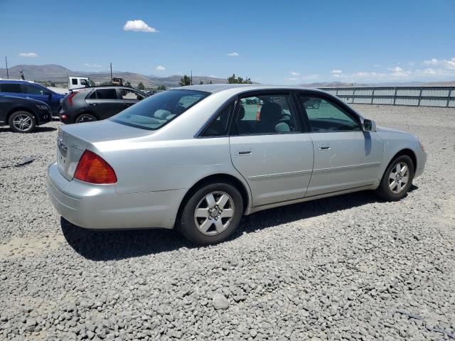 4T1BF28B9YU023625 - 2000 TOYOTA AVALON XL SILVER photo 3
