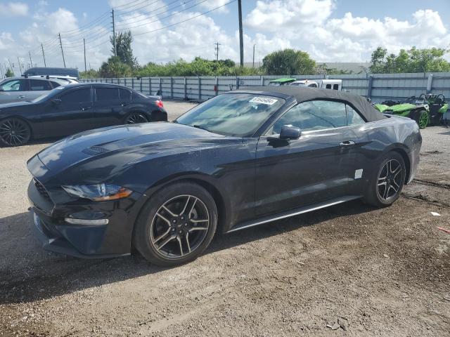 1FATP8UH6J5132956 - 2018 FORD MUSTANG BLACK photo 1