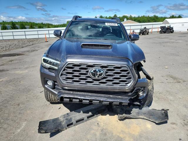 3TMCZ5AN0PM635639 - 2023 TOYOTA TACOMA DOUBLE CAB GRAY photo 5
