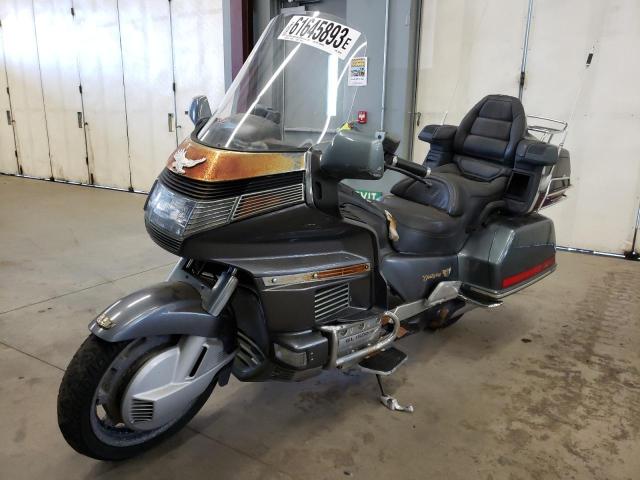 1HFSC2201JA006593 - 1988 HONDA GL1500 GRAY photo 2