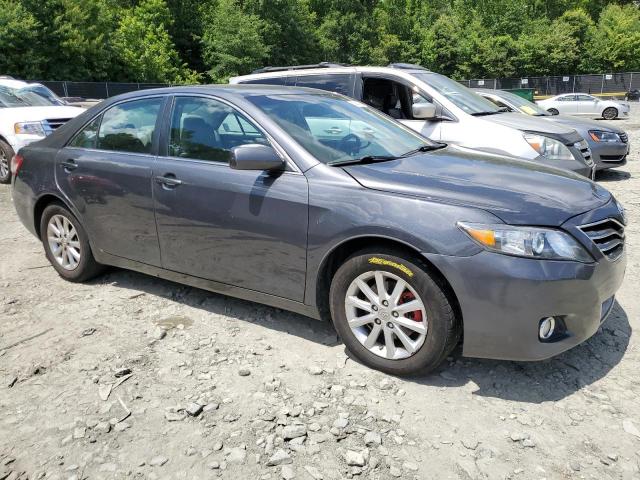 4T1BK3EK6BU128703 - 2011 TOYOTA CAMRY SE GRAY photo 4