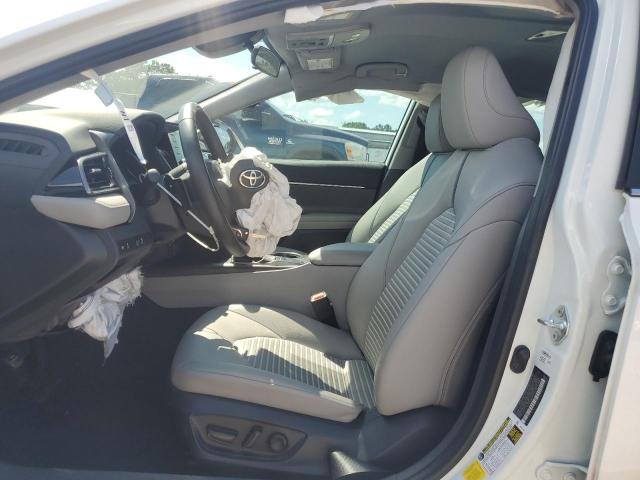 4T1G11AK7PU119020 - 2023 TOYOTA CAMRY SE NIGHT SHADE WHITE photo 7