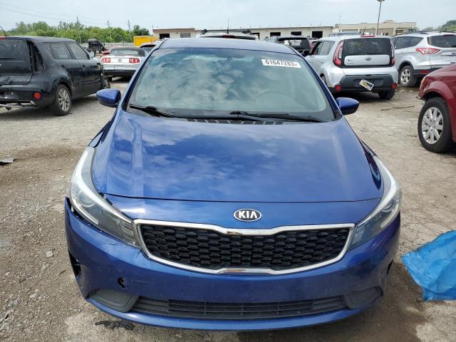 3KPFL4A7XHE036530 - 2017 KIA FORTE LX BLUE photo 5