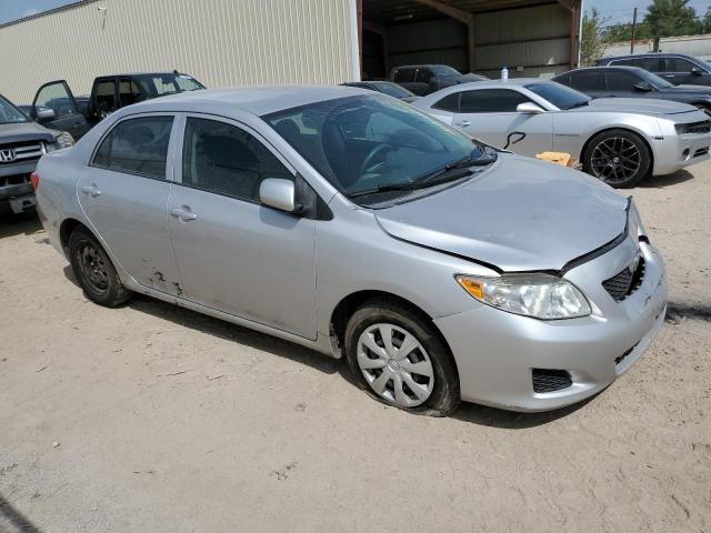 1NXBU4EE5AZ361416 - 2010 TOYOTA COROLLA BASE SILVER photo 4