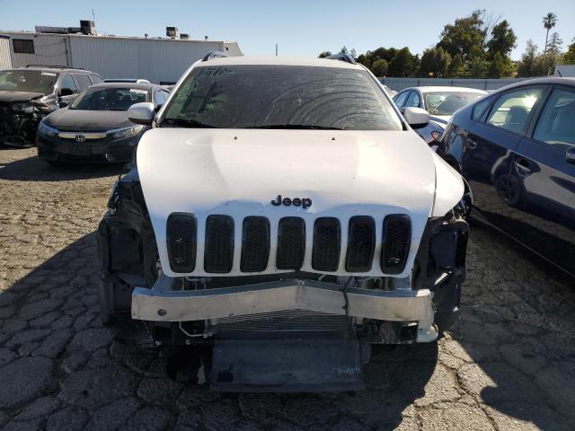 1C4PJLCB5JD596713 - 2018 JEEP CHEROKEE LATITUDE WHITE photo 5