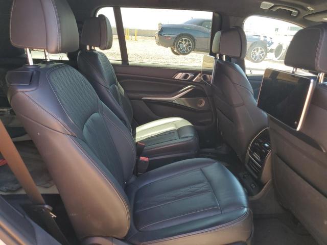 5UXCX4C55KLB39499 - 2019 BMW X7 XDRIVE50I WHITE photo 11