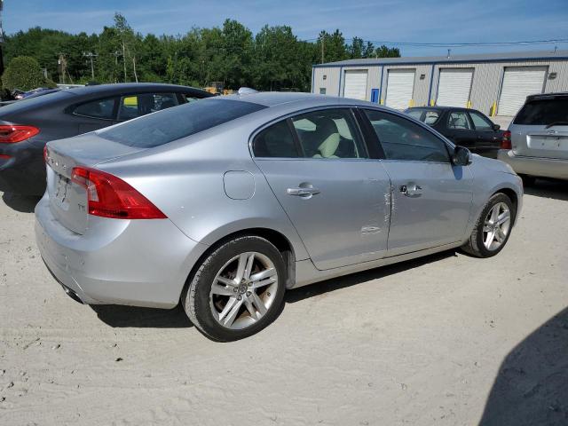 YV140MFK7F1350806 - 2015 VOLVO S60 PREMIER SILVER photo 3