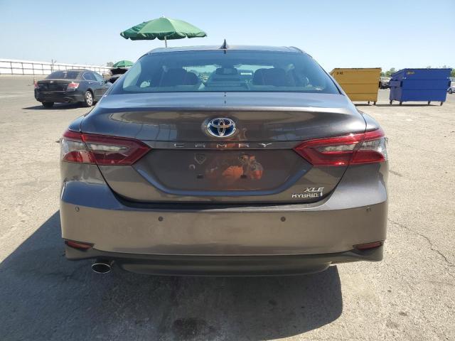 4T1F31AK1RU627508 - 2024 TOYOTA CAMRY XLE ნაცრისფერი ფოტო 6