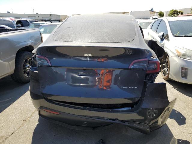 7SAYGDEE5RF050128 - 2024 TESLA MODEL Y GRAY photo 6