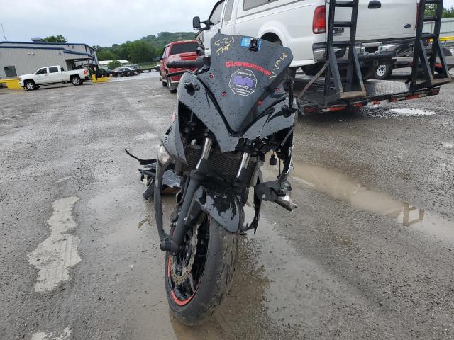 JKAEXEJ18KDA03677 - 2019 KAWASAKI EX650 J შავი ფოტო 2