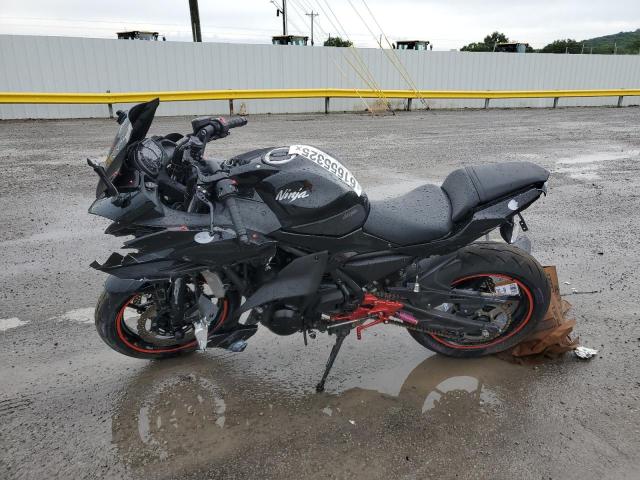 JKAEXEJ18KDA03677 - 2019 KAWASAKI EX650 J შავი ფოტო 3