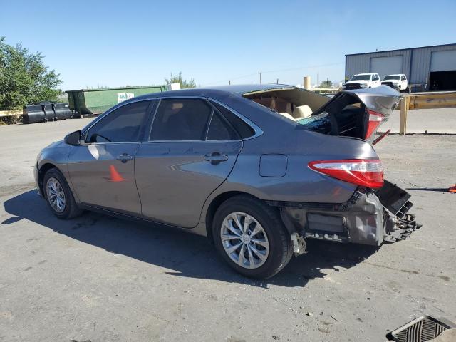 4T1BF1FK8GU545190 - 2016 TOYOTA CAMRY LE GRAY photo 2