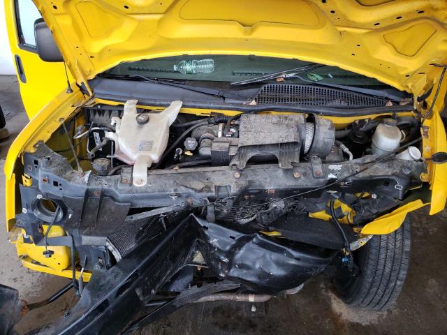 1GT2GUBA4A1903605 - 2010 GMC SAVANA G3500 YELLOW photo 7