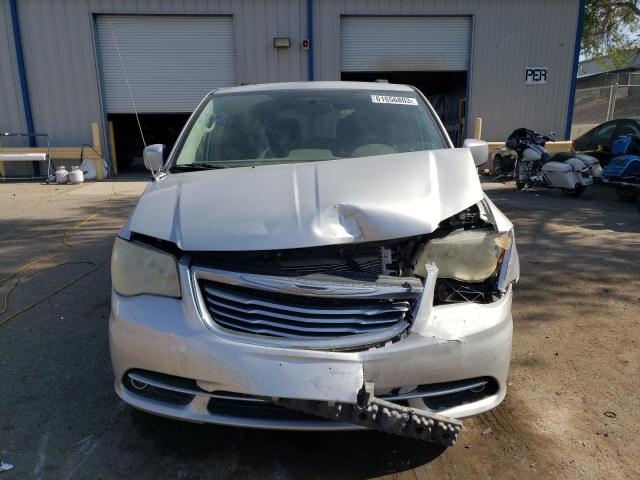 2A4RR5DG1BR607867 - 2011 CHRYSLER TOWN & COU TOURING 银色 照片 5