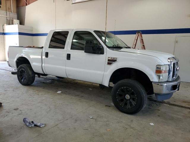 1FTSW21R78EE46094 - 2008 FORD F250 SUPER DUTY WHITE photo 4