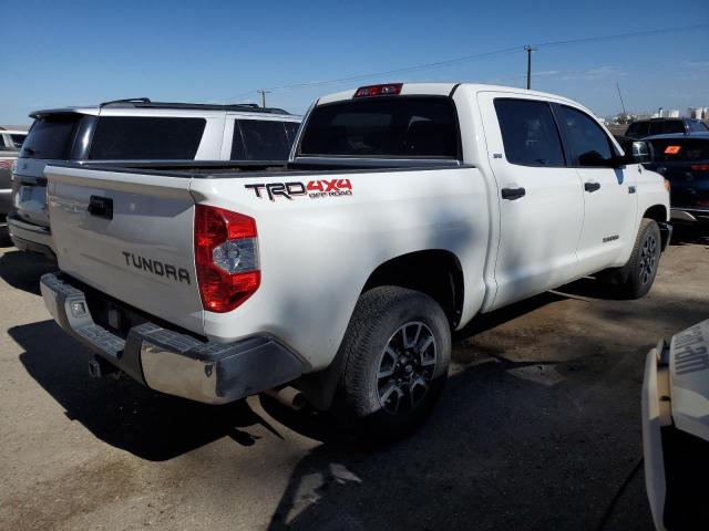 5TFDW5F12GX544109 - 2016 TOYOTA TUNDRA CREWMAX SR5 WHITE photo 3