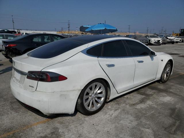 5YJSA1E26JF273534 - 2018 TESLA MODEL S 白色 照片 3