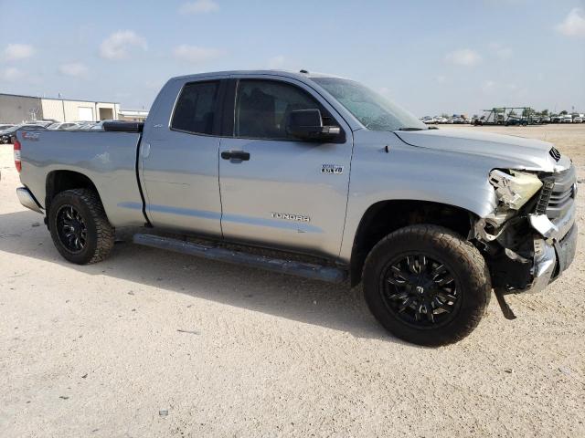 5TFUW5F14EX323592 - 2014 TOYOTA TUNDRA DOUBLE CAB SR/SR5 SILVER photo 4