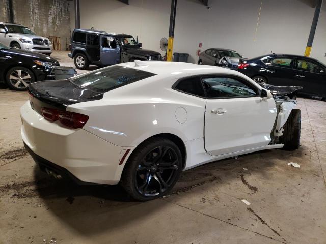 1G1FF1R73N0102973 - 2022 CHEVROLET CAMARO LT1 WHITE photo 3