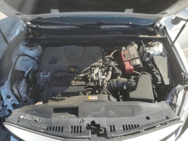 4T1B11HK3JU549201 - 2018 TOYOTA CAMRY L WHITE photo 11