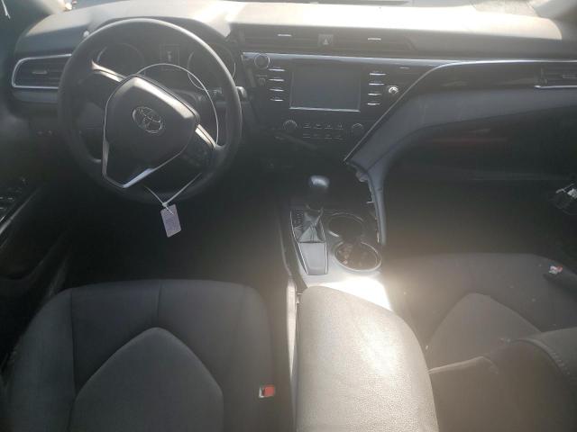 4T1B11HK3JU549201 - 2018 TOYOTA CAMRY L WHITE photo 8