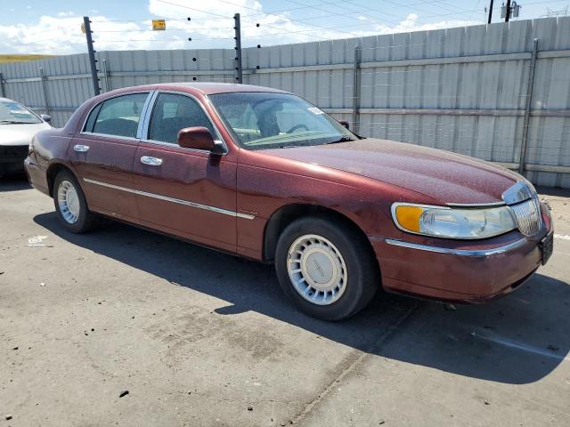 1LNHM81W92Y654309 - 2002 LINCOLN TOWN CAR EXECUTIVE BURGUNDY photo 4