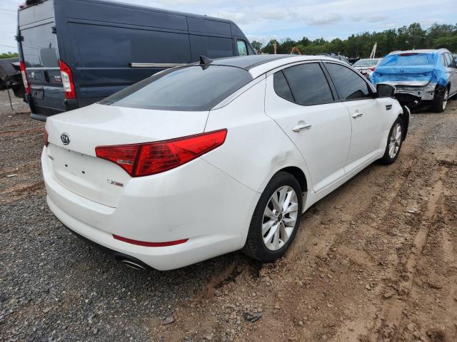 KNAGN4A70B5085685 - 2011 KIA OPTIMA EX WHITE photo 3