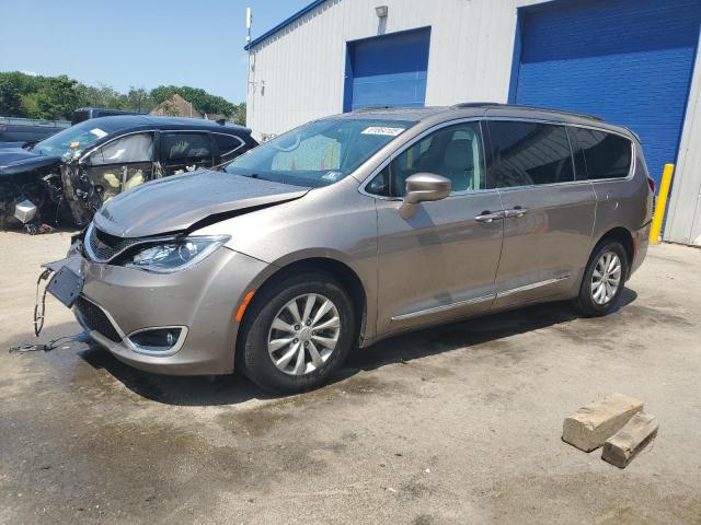 2017 CHRYSLER PACIFICA TOURING L, null