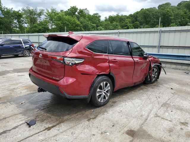 5TDHZRBH4MS528305 - 2021 TOYOTA HIGHLANDER XLE RED photo 3