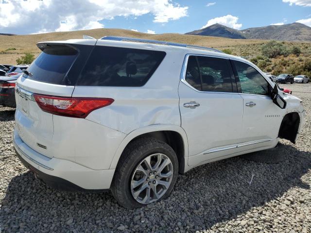 1GNEVJKW4JJ133586 - 2018 CHEVROLET TRAVERSE PREMIER WHITE photo 3