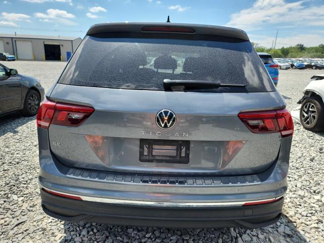 3VV2B7AX5NM076780 - 2022 VOLKSWAGEN TIGUAN SE Grau Foto 6