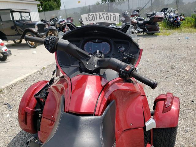 2BXNBCD23GV000031 - 2016 CAN-AM SPYDER ROA RT RED photo 5