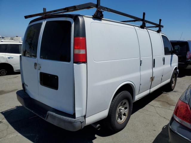 1GCFG15X271123613 - 2007 CHEVROLET EXPRESS CA WHITE photo 3